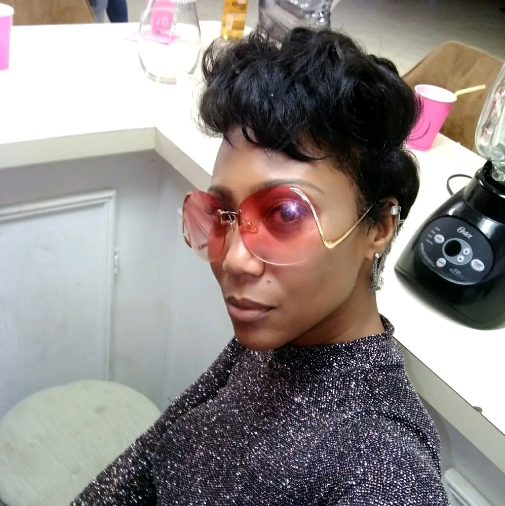 Meet your Posher, Lakisha